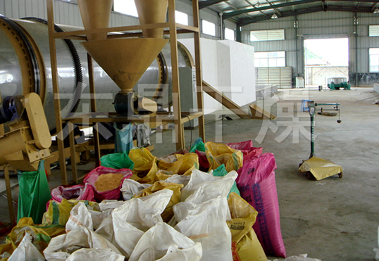 酒渣烘干機(jī)，酒渣烘干現(xiàn)場(chǎng)，酒糟烘干機(jī)